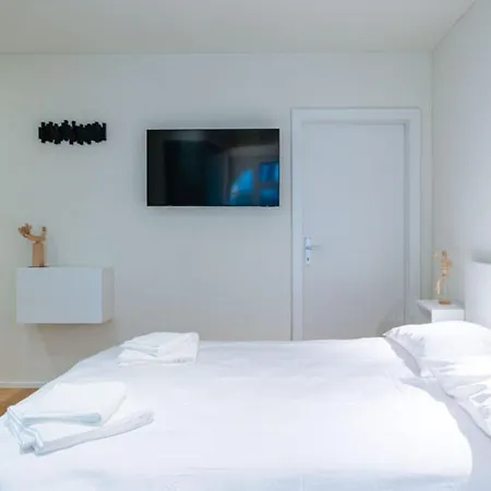 Hitrental Riesbach Apartments Zurich Exterior photo